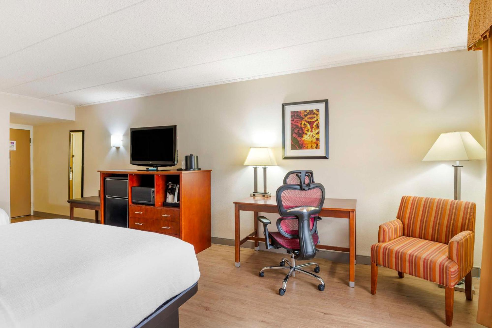 Best Western Plus Governor'S Inn Richmond Midlothian Bagian luar foto