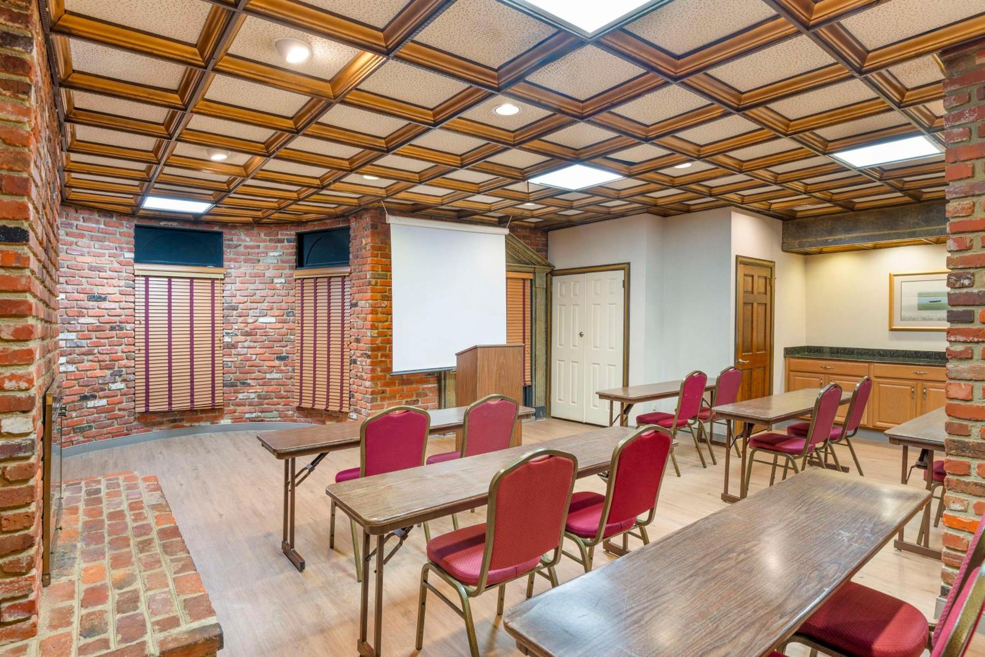 Best Western Plus Governor'S Inn Richmond Midlothian Bagian luar foto